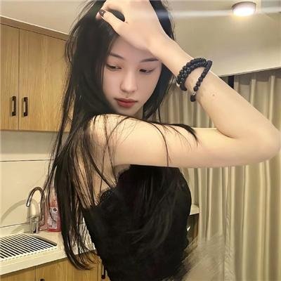 女孩年轻时所遭受的苦楚